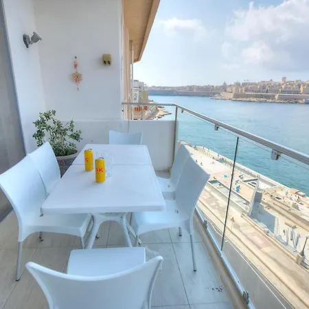 Spacious 3bedrooms With Spectacular Views Goslm-6 Appartement