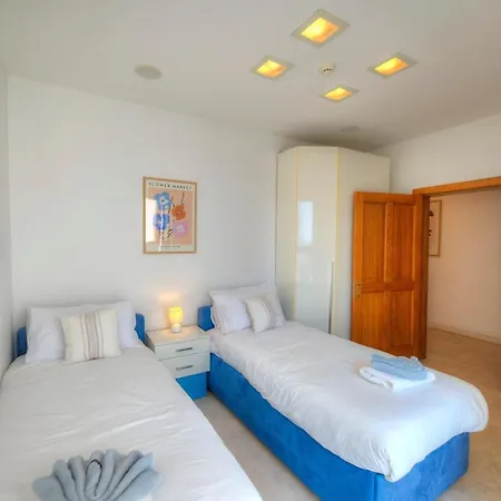 Spacious 3bedrooms With Spectacular Views Goslm-6 דירה סליאמה