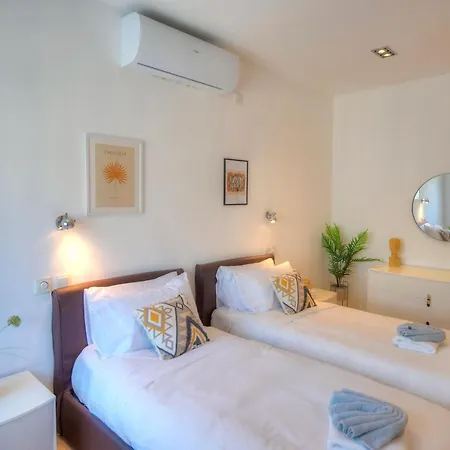 Spacious 3bedrooms With Spectacular Views Goslm-6