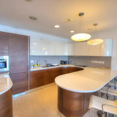 Spacious 3bedrooms With Spectacular Views Goslm-6 סליאמה