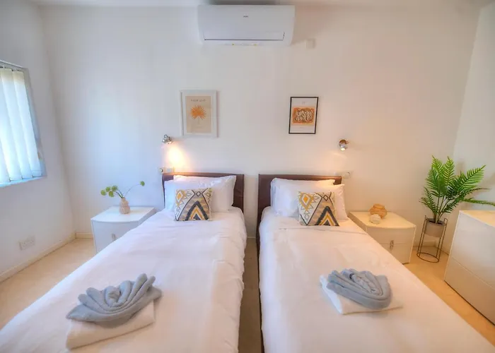 Spacious 3bedrooms With Spectacular Views Goslm-6 * Sliema